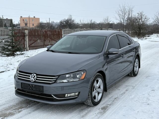 Серый Фольксваген Пассат, объемом двигателя 1.8 л и пробегом 180 тыс. км за 8999 $, фото 1 на Automoto.ua