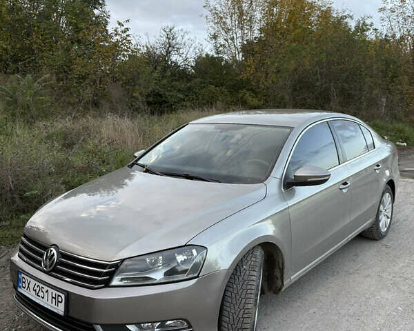 Фольксваген Пассат 2013 в Каменце-Подольском на Automoto.ua Серый Фольксваген Пассат, объемом двигателя 1.6 л и пробегом 270 тыс. км за 10500 $, фото 1 на Automoto.ua
