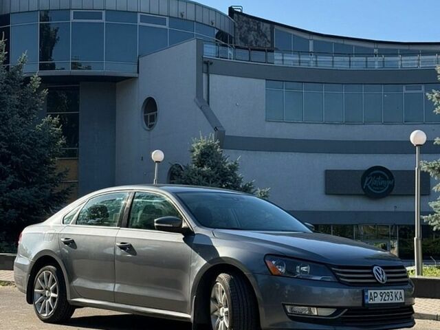 Сірий Фольксваген Пассат, об'ємом двигуна 2.5 л та пробігом 217 тис. км за 9500 $, фото 1 на Automoto.ua