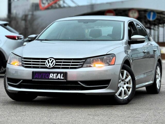 Сірий Фольксваген Пассат, об'ємом двигуна 2.5 л та пробігом 236 тис. км за 11800 $, фото 1 на Automoto.ua