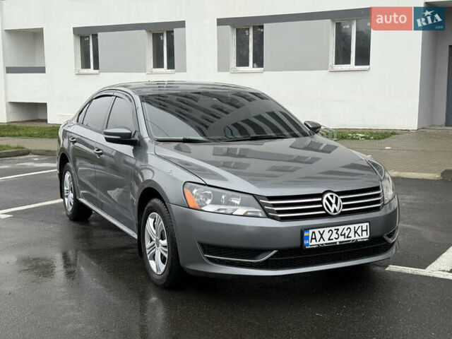 Серый Фольксваген Пассат, объемом двигателя 2.48 л и пробегом 270 тыс. км за 8800 $, фото 1 на Automoto.ua