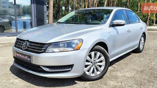 Серый Фольксваген Пассат, объемом двигателя 1.8 л и пробегом 210 тыс. км за 8200 $, фото 1 на Automoto.ua