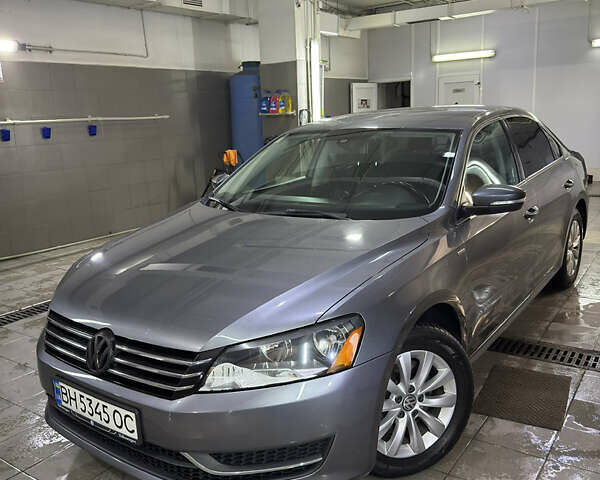 Серый Фольксваген Пассат, объемом двигателя 1.8 л и пробегом 180 тыс. км за 11500 $, фото 1 на Automoto.ua