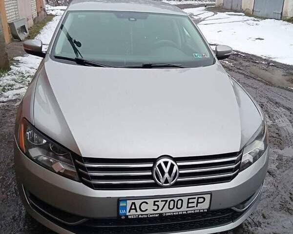 Серый Фольксваген Пассат, объемом двигателя 1.8 л и пробегом 160 тыс. км за 9000 $, фото 1 на Automoto.ua