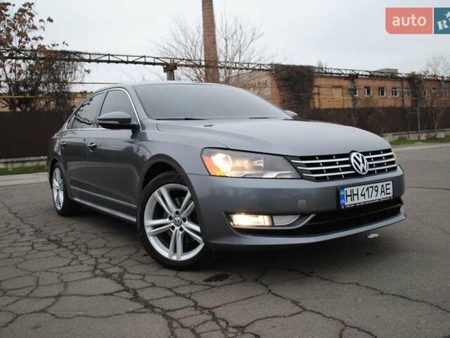 Серый Фольксваген Пассат, объемом двигателя 2 л и пробегом 237 тыс. км за 12700 $, фото 1 на Automoto.ua