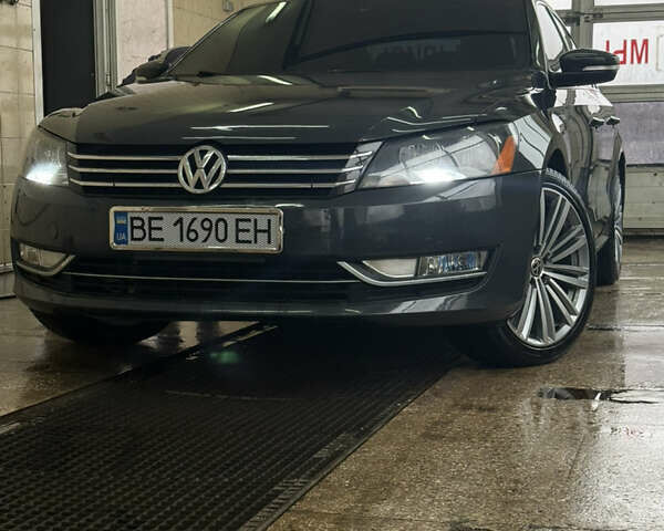 Сірий Фольксваген Пассат, об'ємом двигуна 1.8 л та пробігом 145 тис. км за 12800 $, фото 1 на Automoto.ua