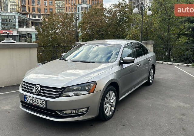 Серый Фольксваген Пассат, объемом двигателя 1.8 л и пробегом 150 тыс. км за 11200 $, фото 1 на Automoto.ua