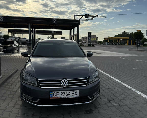 Серый Фольксваген Пассат, объемом двигателя 1.6 л и пробегом 217 тыс. км за 11999 $, фото 1 на Automoto.ua