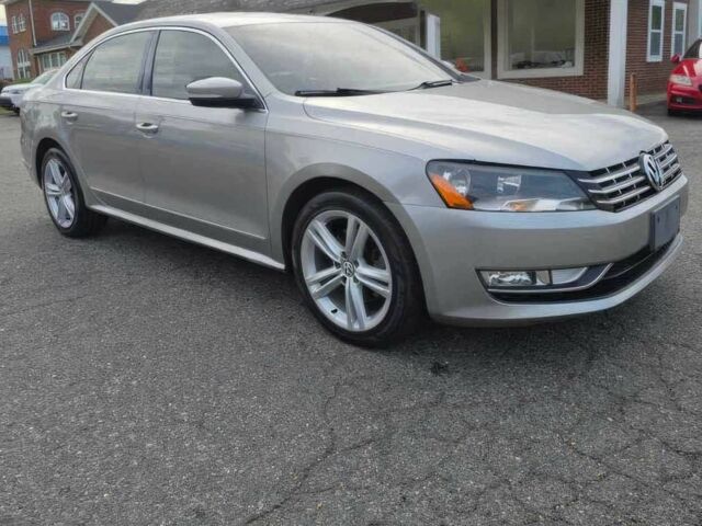 Серый Фольксваген Пассат, объемом двигателя 2 л и пробегом 83 тыс. км за 4700 $, фото 1 на Automoto.ua