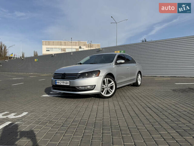 Сірий Фольксваген Пассат, об'ємом двигуна 2 л та пробігом 217 тис. км за 12600 $, фото 1 на Automoto.ua