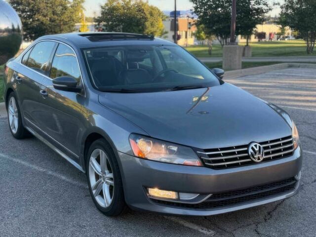 Серый Фольксваген Пассат, объемом двигателя 2 л и пробегом 83 тыс. км за 5000 $, фото 1 на Automoto.ua