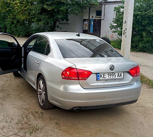 Сірий Фольксваген Пассат, об'ємом двигуна 2 л та пробігом 230 тис. км за 12800 $, фото 1 на Automoto.ua