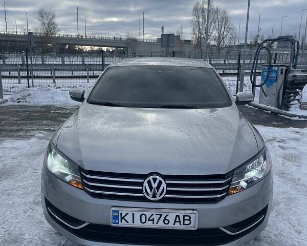 Серый Фольксваген Пассат, объемом двигателя 1.8 л и пробегом 222 тыс. км за 9500 $, фото 1 на Automoto.ua