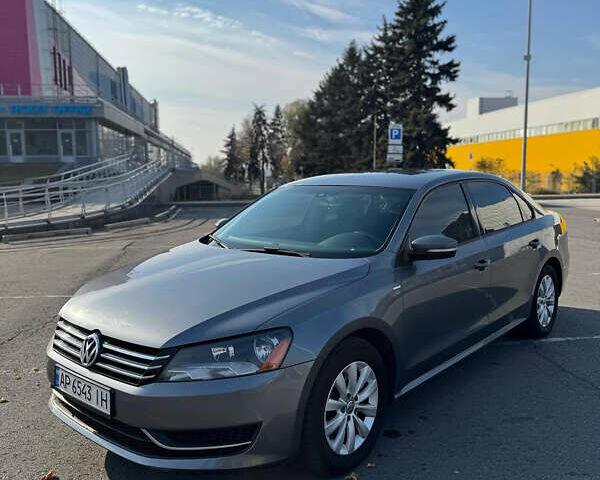 Серый Фольксваген Пассат, объемом двигателя 1.8 л и пробегом 205 тыс. км за 8499 $, фото 1 на Automoto.ua