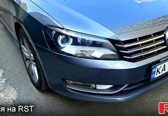 Сірий Фольксваген Пассат, об'ємом двигуна 1.8 л та пробігом 230 тис. км за 12000 $, фото 1 на Automoto.ua