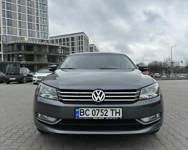 Серый Фольксваген Пассат, объемом двигателя 1.8 л и пробегом 225 тыс. км за 8600 $, фото 1 на Automoto.ua