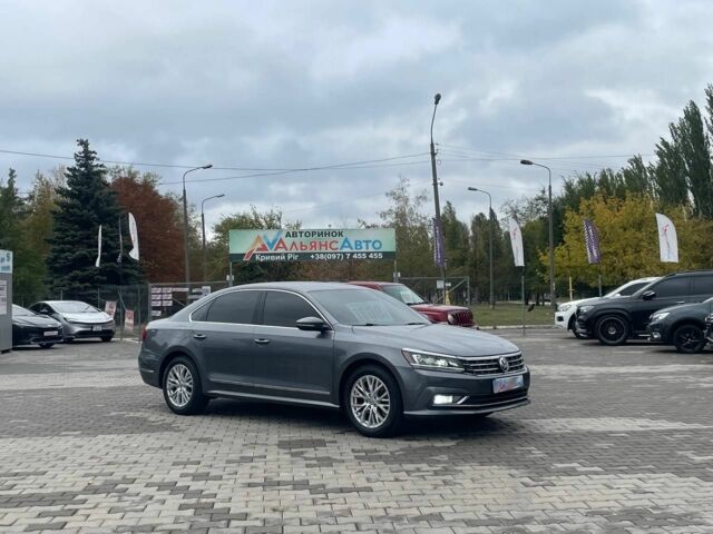 Серый Фольксваген Пассат, объемом двигателя 1.8 л и пробегом 169 тыс. км за 13000 $, фото 1 на Automoto.ua