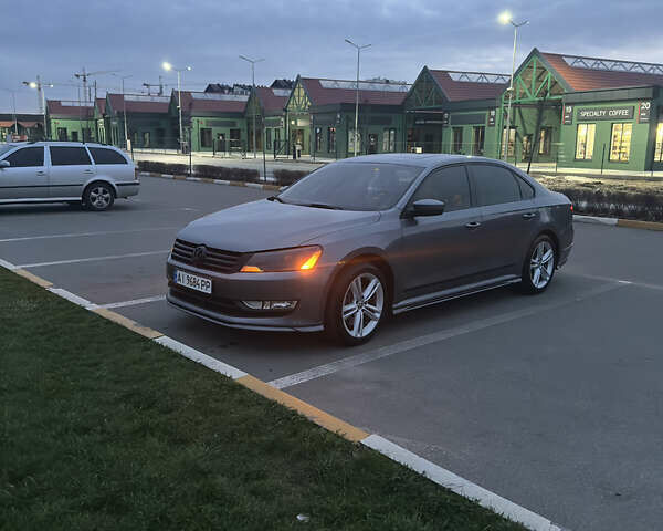 Серый Фольксваген Пассат, объемом двигателя 3.6 л и пробегом 204 тыс. км за 12500 $, фото 1 на Automoto.ua