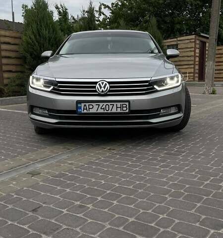 Серый Фольксваген Пассат, объемом двигателя 2 л и пробегом 240 тыс. км за 15500 $, фото 1 на Automoto.ua