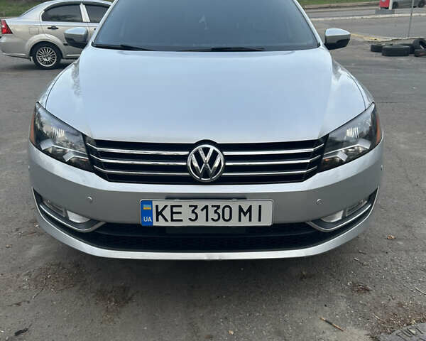 Серый Фольксваген Пассат, объемом двигателя 1.8 л и пробегом 127 тыс. км за 14000 $, фото 1 на Automoto.ua
