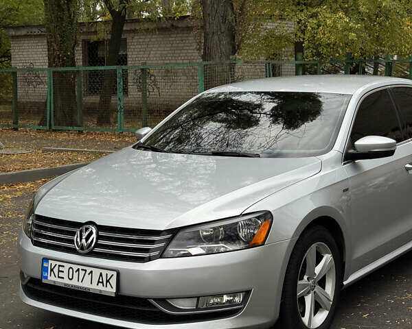 Серый Фольксваген Пассат, объемом двигателя 1.8 л и пробегом 225 тыс. км за 12000 $, фото 1 на Automoto.ua