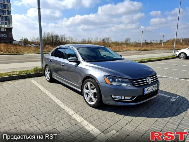 Сірий Фольксваген Пассат, об'ємом двигуна 2 л та пробігом 150 тис. км за 12200 $, фото 1 на Automoto.ua