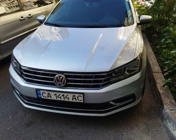 Сірий Фольксваген Пассат, об'ємом двигуна 1.8 л та пробігом 190 тис. км за 13500 $, фото 1 на Automoto.ua