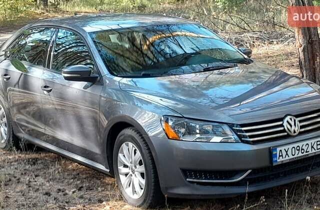 Серый Фольксваген Пассат, объемом двигателя 1.8 л и пробегом 210 тыс. км за 9500 $, фото 1 на Automoto.ua