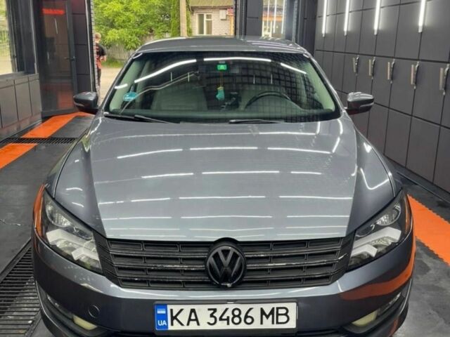 Серый Фольксваген Пассат, объемом двигателя 1.8 л и пробегом 116 тыс. км за 12000 $, фото 1 на Automoto.ua