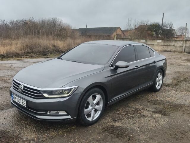 Серый Фольксваген Пассат, объемом двигателя 1.6 л и пробегом 270 тыс. км за 13500 $, фото 1 на Automoto.ua