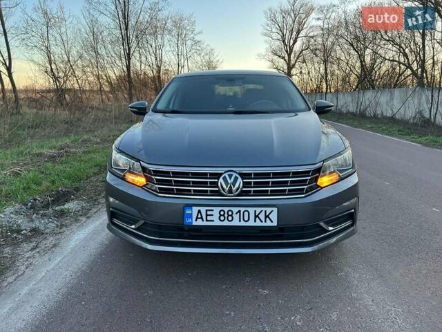 Серый Фольксваген Пассат, объемом двигателя 1.8 л и пробегом 193 тыс. км за 14000 $, фото 1 на Automoto.ua
