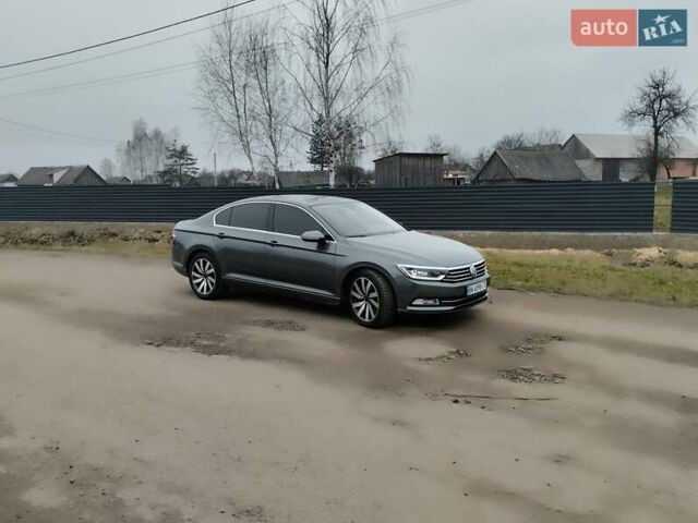 Сірий Фольксваген Пассат, об'ємом двигуна 2 л та пробігом 230 тис. км за 16200 $, фото 1 на Automoto.ua
