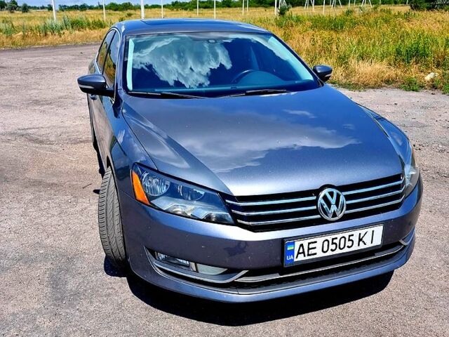 Серый Фольксваген Пассат, объемом двигателя 1.8 л и пробегом 230 тыс. км за 8800 $, фото 1 на Automoto.ua