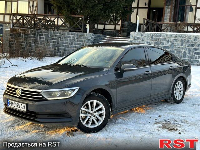 Сірий Фольксваген Пассат, об'ємом двигуна 2 л та пробігом 25600 тис. км за 13500 $, фото 1 на Automoto.ua