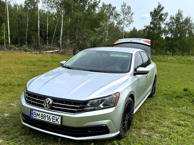 Серый Фольксваген Пассат, объемом двигателя 1.8 л и пробегом 109 тыс. км за 12500 $, фото 1 на Automoto.ua