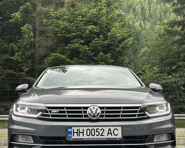 Серый Фольксваген Пассат, объемом двигателя 1.97 л и пробегом 320 тыс. км за 19000 $, фото 1 на Automoto.ua