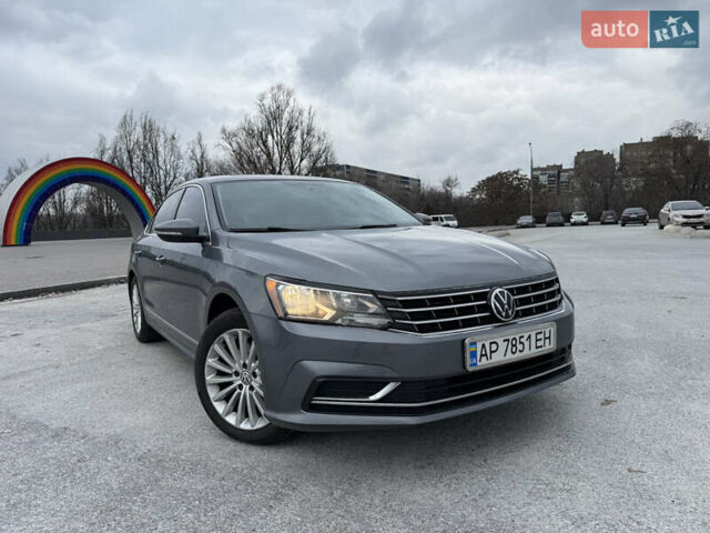 Сірий Фольксваген Пассат, об'ємом двигуна 1.8 л та пробігом 136 тис. км за 12500 $, фото 1 на Automoto.ua