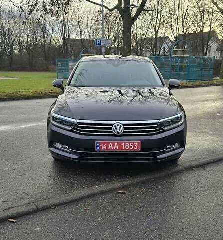 Серый Фольксваген Пассат, объемом двигателя 1.97 л и пробегом 200 тыс. км за 11900 $, фото 1 на Automoto.ua