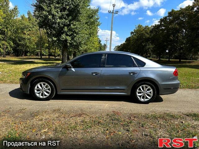 Сірий Фольксваген Пассат, об'ємом двигуна 1.8 л та пробігом 168 тис. км за 11500 $, фото 1 на Automoto.ua