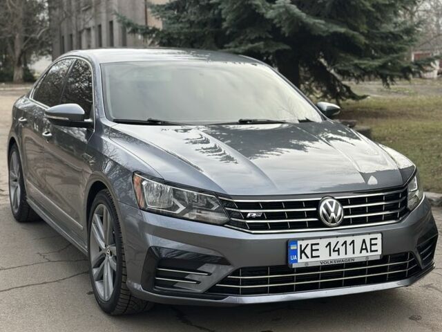 Сірий Фольксваген Пассат, об'ємом двигуна 1.8 л та пробігом 185 тис. км за 14600 $, фото 1 на Automoto.ua