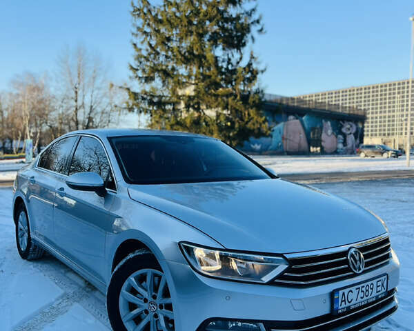 Серый Фольксваген Пассат, объемом двигателя 1.97 л и пробегом 236 тыс. км за 14500 $, фото 1 на Automoto.ua