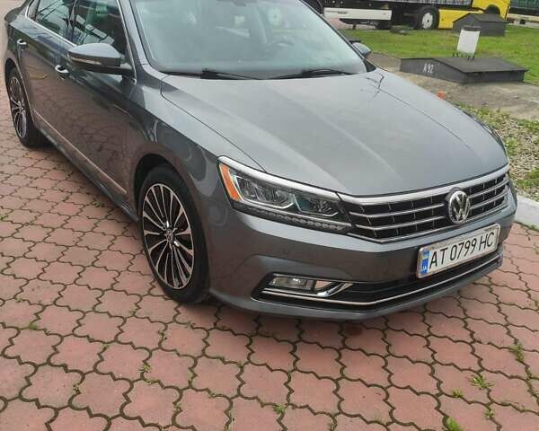 Сірий Фольксваген Пассат, об'ємом двигуна 1.8 л та пробігом 155 тис. км за 13600 $, фото 1 на Automoto.ua