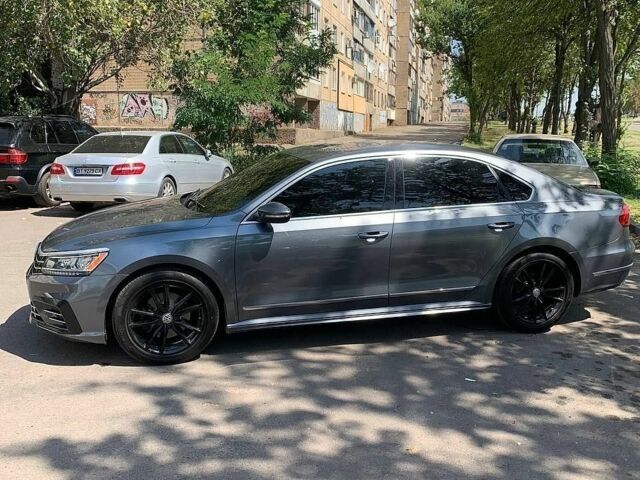 Сірий Фольксваген Пассат, об'ємом двигуна 1.8 л та пробігом 132 тис. км за 14500 $, фото 1 на Automoto.ua