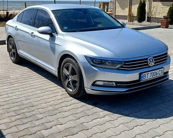 Серый Фольксваген Пассат, объемом двигателя 1.97 л и пробегом 254 тыс. км за 17499 $, фото 1 на Automoto.ua