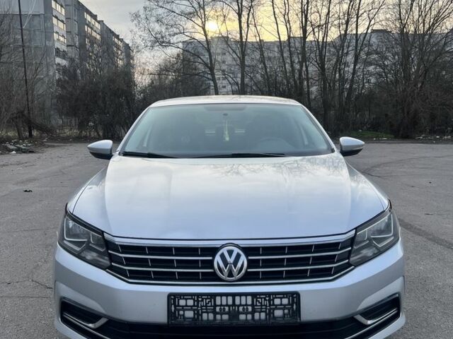 Серый Фольксваген Пассат, объемом двигателя 1.8 л и пробегом 152 тыс. км за 11600 $, фото 1 на Automoto.ua