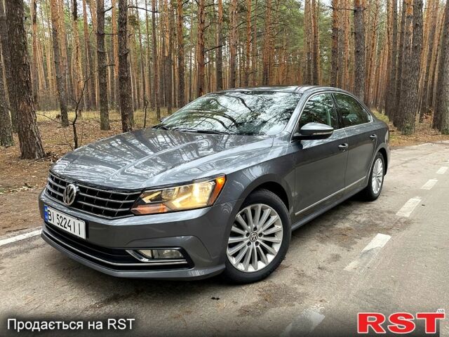 Серый Фольксваген Пассат, объемом двигателя 1.8 л и пробегом 122 тыс. км за 13000 $, фото 1 на Automoto.ua