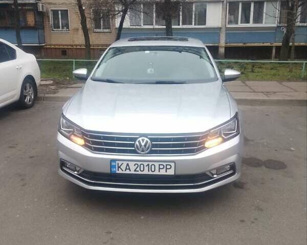 Серый Фольксваген Пассат, объемом двигателя 1.8 л и пробегом 210 тыс. км за 16000 $, фото 1 на Automoto.ua