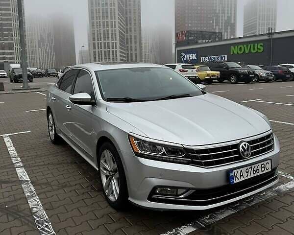 Серый Фольксваген Пассат, объемом двигателя 1.8 л и пробегом 145 тыс. км за 16000 $, фото 1 на Automoto.ua