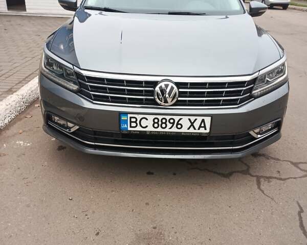 Серый Фольксваген Пассат, объемом двигателя 2 л и пробегом 115 тыс. км за 16800 $, фото 1 на Automoto.ua