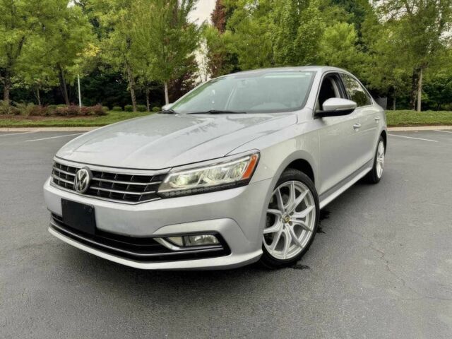 Сірий Фольксваген Пассат, об'ємом двигуна 1.8 л та пробігом 65 тис. км за 12300 $, фото 1 на Automoto.ua